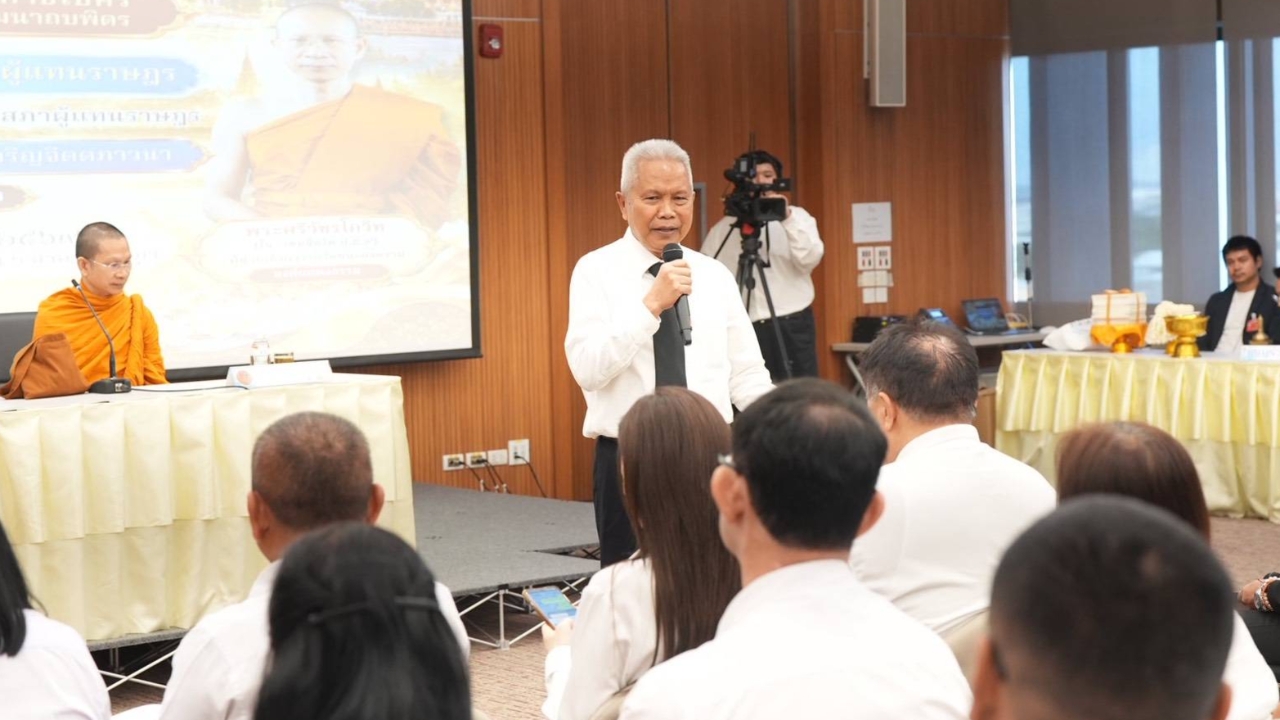 “โสภณ” ทำพิธีสวดพระพุทธมนต์ ถวายเป็นพระราชกุศล เนื่องในวันนวมินทรมหาราช