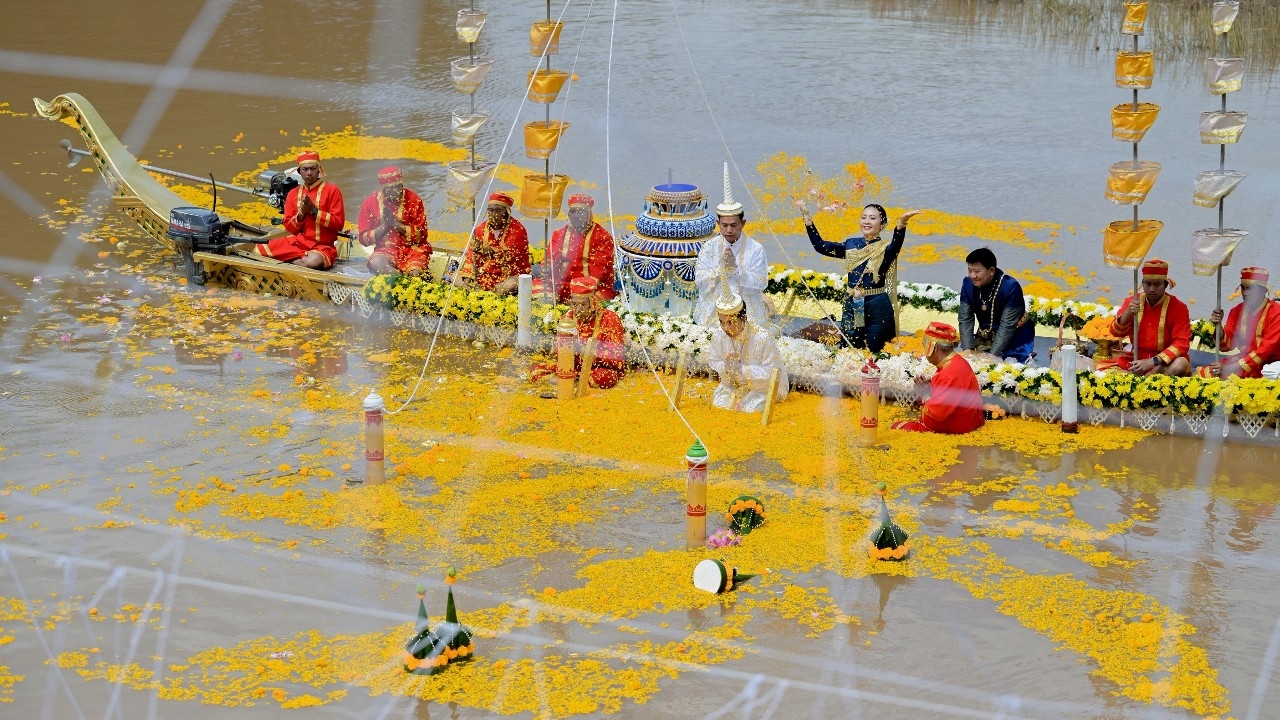 นายกฯ อนุทิน เป็นประธานพิธีอุ้มพระดำน้ำ 2569 สืบสานประเพณีคู่เมืองเพชรบูรณ์