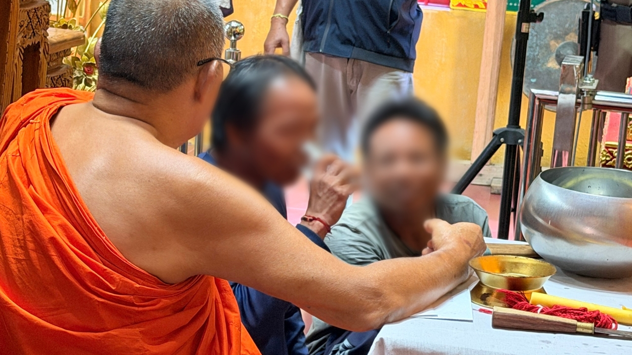 จบด้วยดี วัดแสนทองจัดพิธีดื่มน้ำสาบาน ยุติปมความเชื่อขับไล่ 7 ครอบครัวพ้นหมู่บ้าน