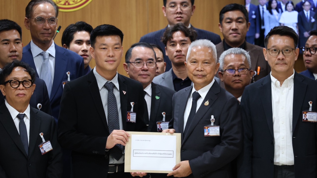 “โสภณ” รับญัตติฝ่ายค้าน คาดซักฟอกปลาย ต.ค. ยันเคร่งครัดข้อบังคับ ไม่เอนเอียง