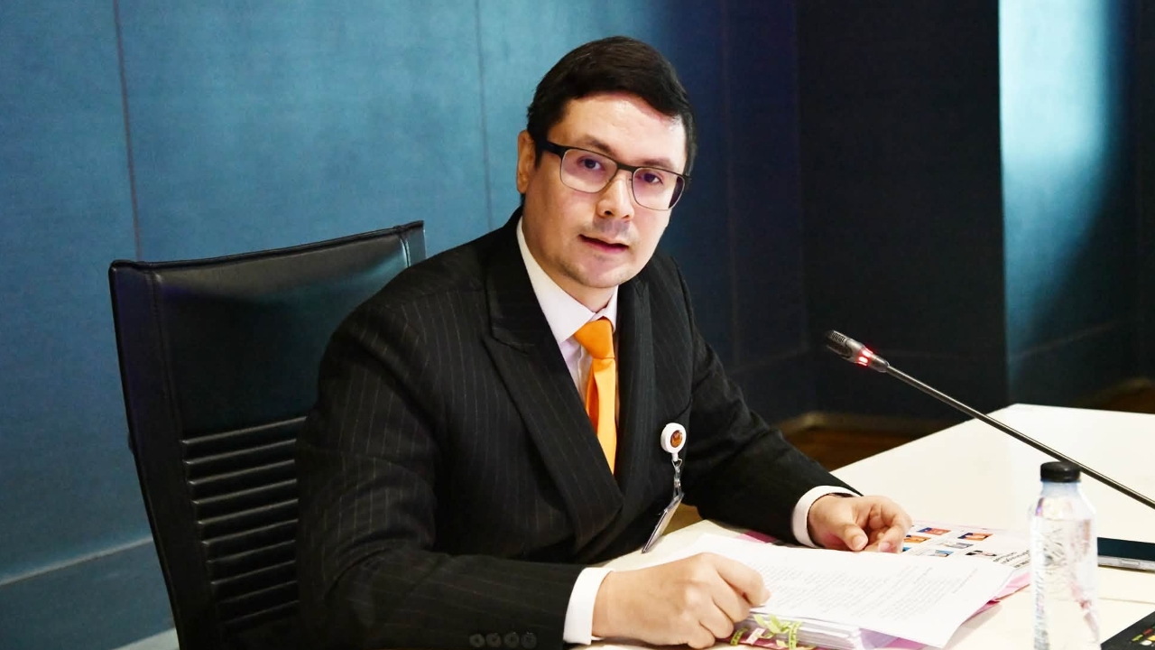 “โรม” ปูดฝ่ายเลขาฯ สภา ถูกกดดันเรื่องซักฟอก ยันมีกระบวนการเตะตัดขา