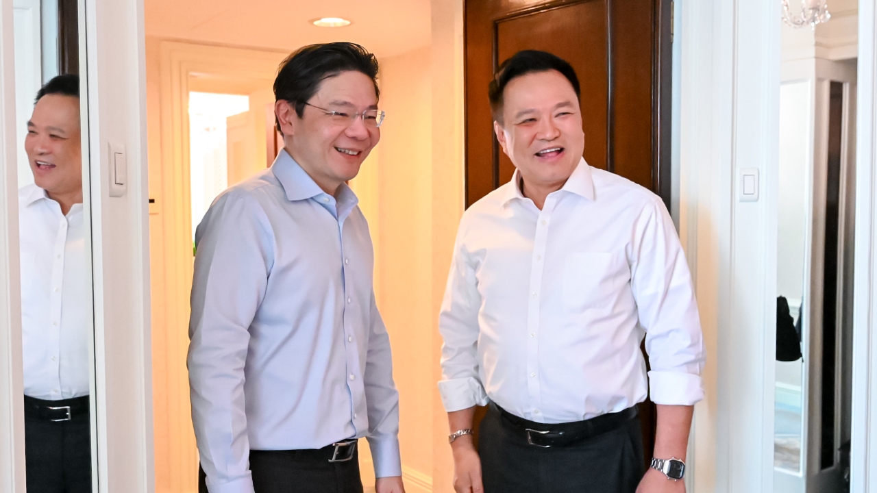 “อนุทิน” ถึงสิงคโปร์ “ลอว์เรนซ์” จัดงานเลี้ยงน้ำชาต้อนรับ ก่อนขึ้นเวที Forbes ค่ำนี้