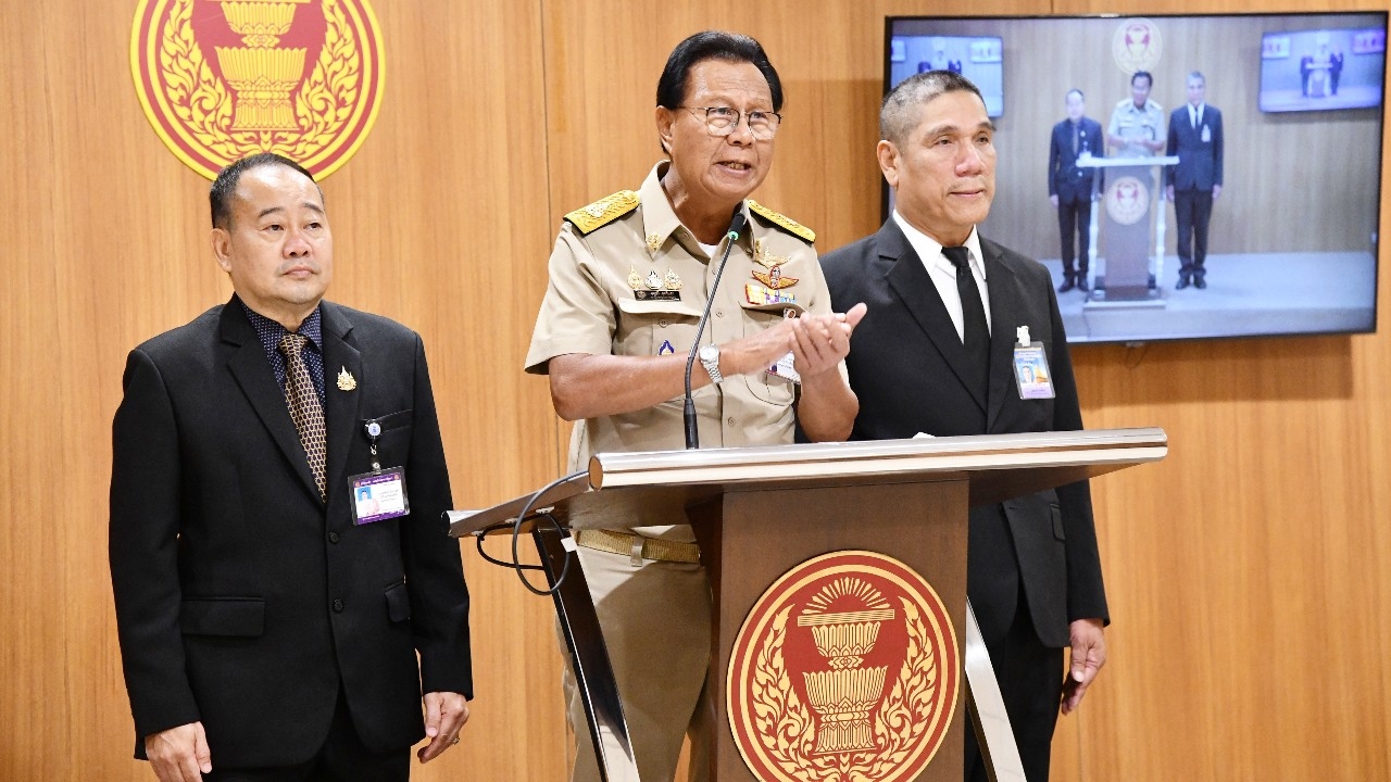 “บุญรวี”แฉกลุ่มทุนเทาใช้นอมินีคนไทย กว้านซื้อที่ดินแก้มลิงหลายจังหวัด ฝังขยะอิเลกทรอนิกส์