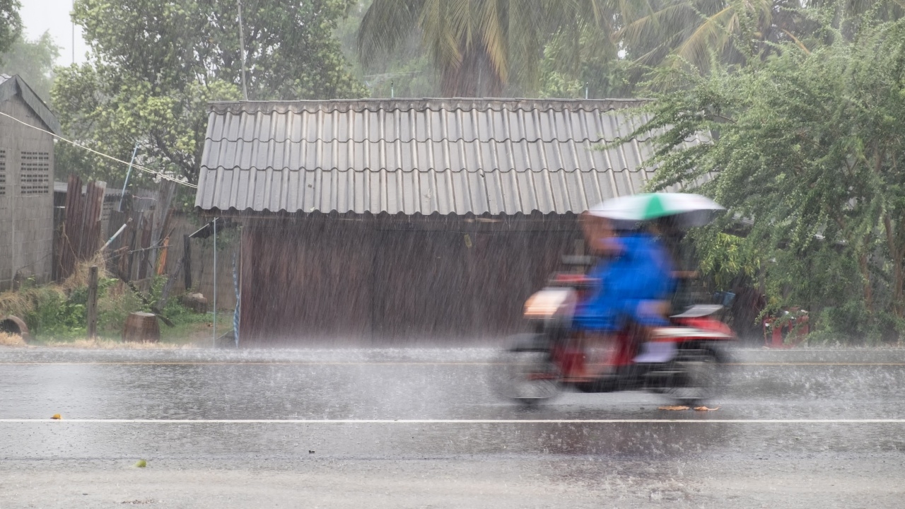 เตือนสภาพอากาศวันนี้ 7 ต.ค. 69 หลายพื้นที่ยังมีฝนตกหนัก เช็กจังหวัดเตรียมรับมือ