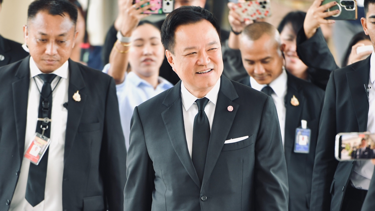 นายกฯ บอก “หิว หิว” หลังมีภาพทานอาหาร “ธรรมนัส” ปัดตอบร่วมรัฐบาล-ขอเสียงหนุนซักฟอก