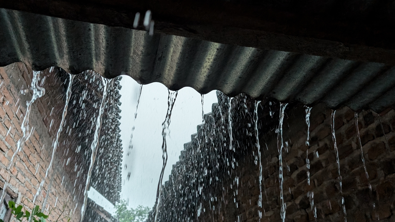 สภาพอากาศวันนี้ 20 ต.ค. ภาคตะวันออก-ใต้ มีฝนต่อเนื่อง ตกหนักถึงหนักมากบางแห่ง