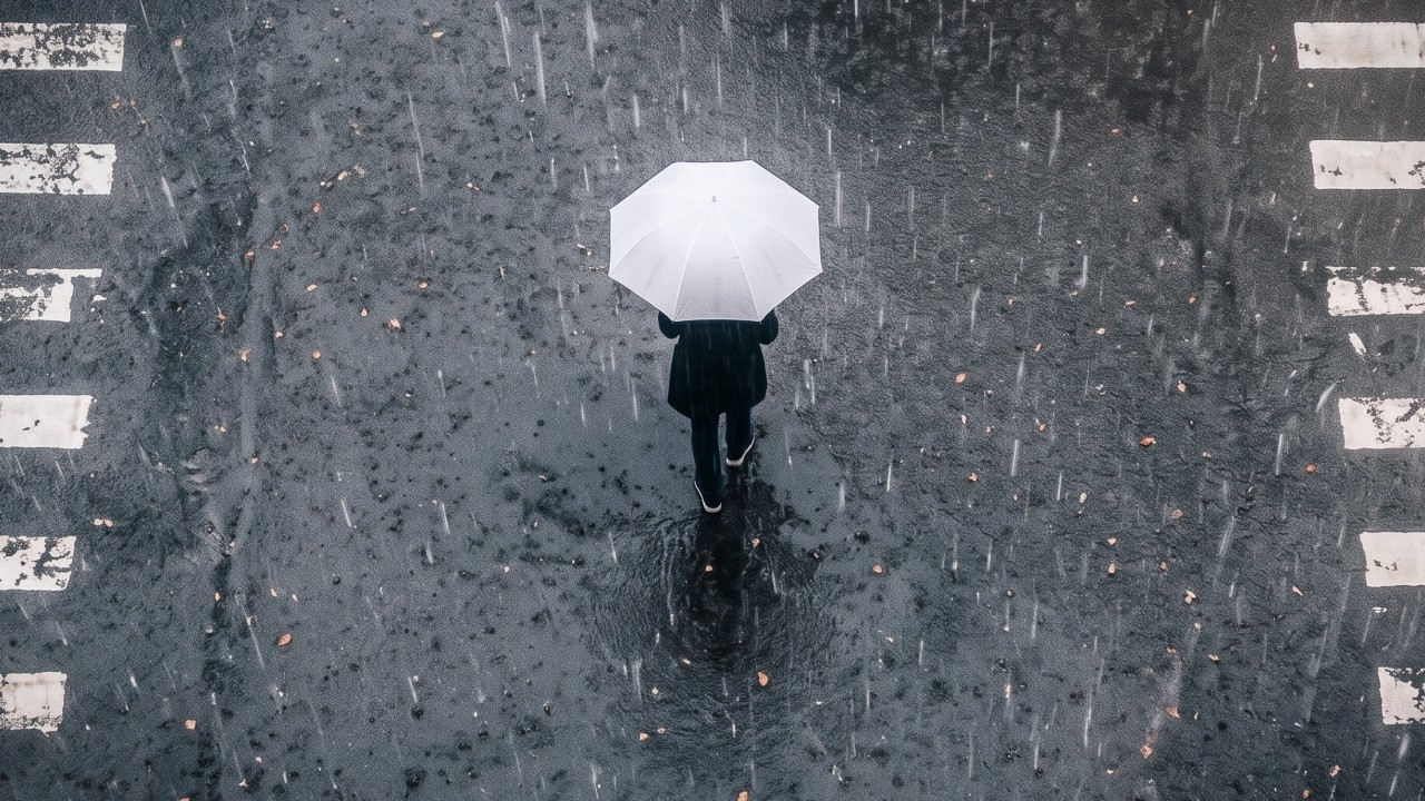 อุตุฯ ฉบับ 11 เช็กจังหวัดเสี่ยงภาคตะวันออก-ใต้ รับมือฝนตกหนักถึง 25 ต.ค.69