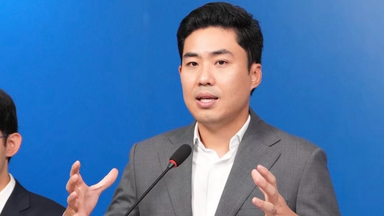 “พงศกร” ซัด อย่าความจำสั้น เย้ย “อนุทิน” นั่นแหละต้นตอด้อยค่าอภิปรายไม่ไว้วางใจ