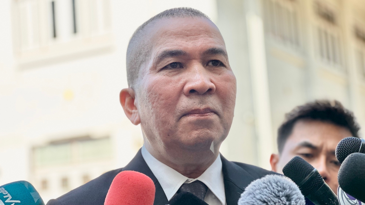 “รุทธพล” ปัดกลั่นแกล้งทางการเมืองคดีอั้งยี่ 8 ราย ยันผู้ร้องมีตัวตนจริง