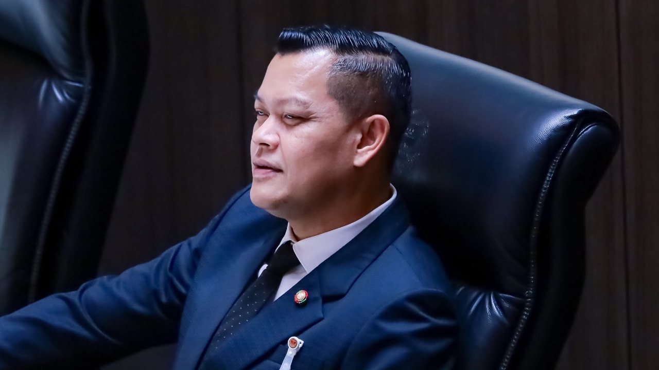 “ธนกร” แนะ “โรม” เวทีซักฟอกต้องเน้นเนื้อหา ไม่ใช่จำนวนวัน-คนอภิปราย