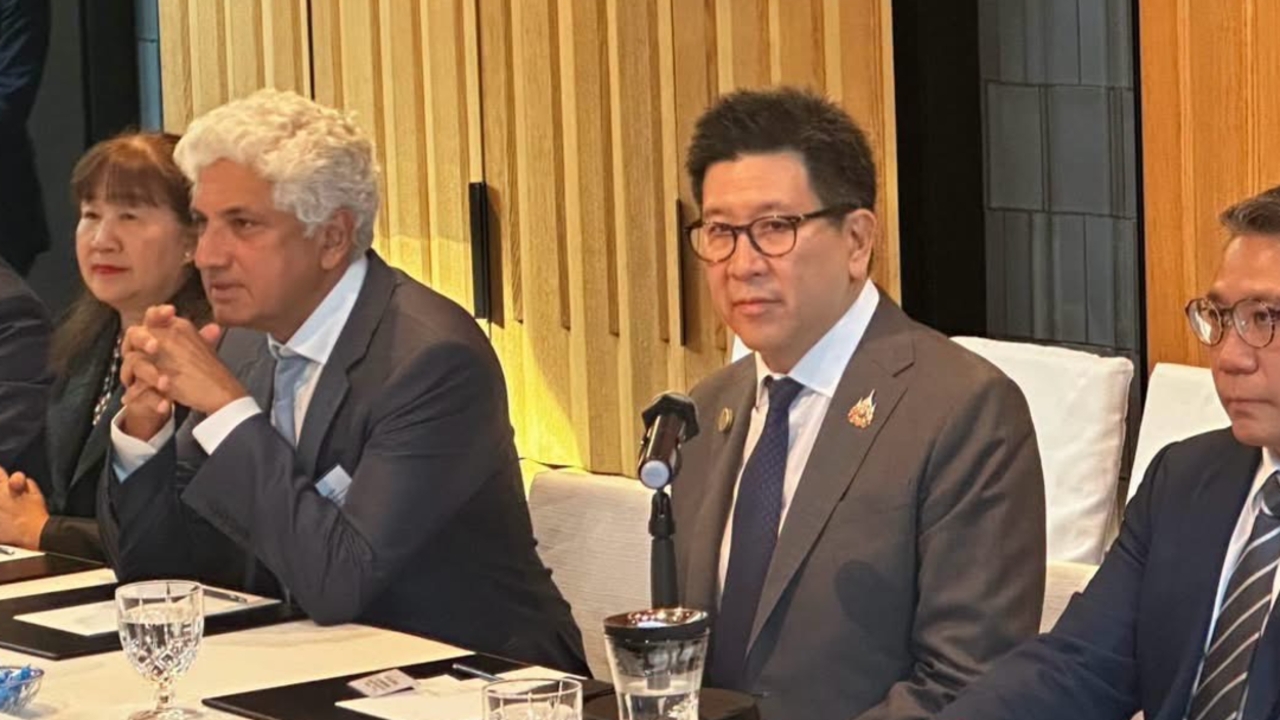 “เอกนิติ” ร่วมประชุม APEC เปิดฉากโรดโชว์ดึงทุนต่างชาติ เดินสายหารือผู้บริหารระดับสูง 