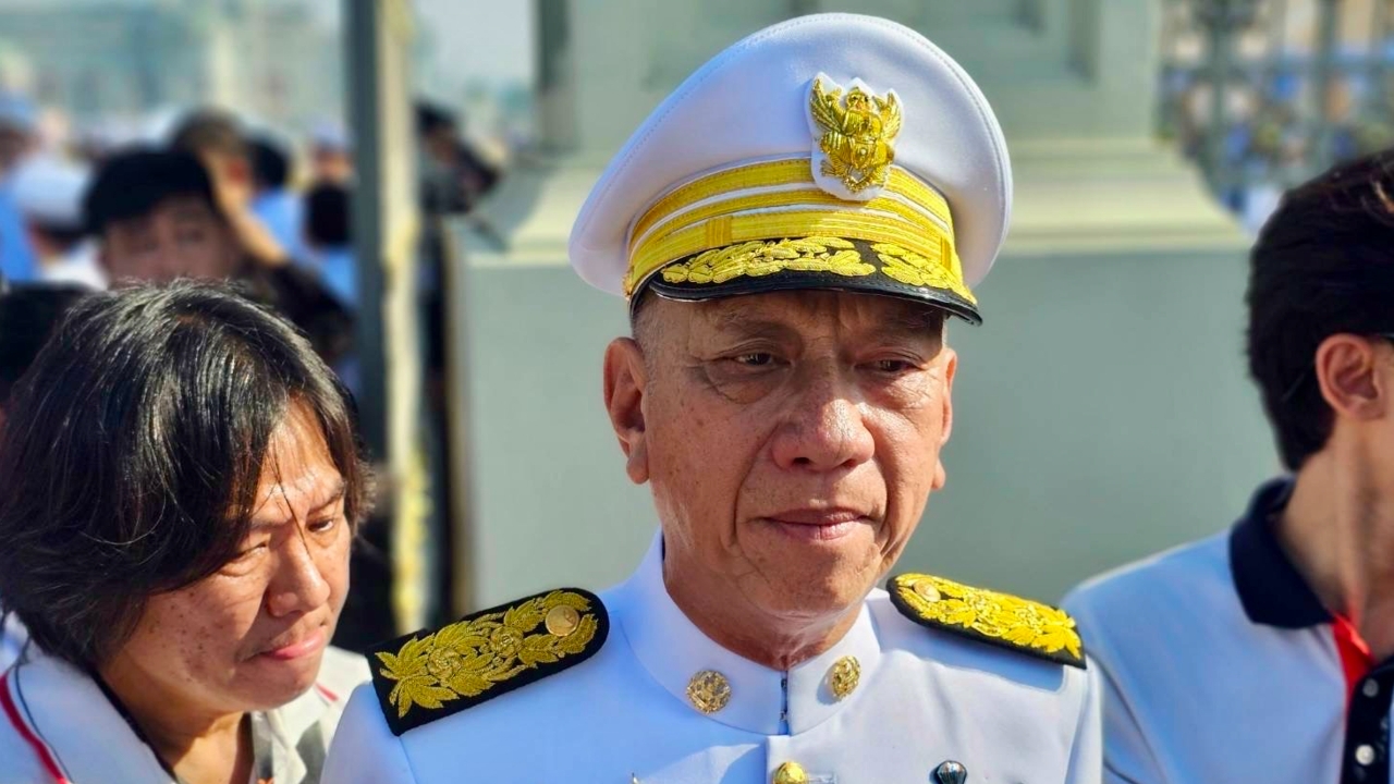 “พิพัฒน์” เผย ลูกชายพร้อมแจงปมเส้นเงินโยงเว็บ Shuffle ซัด “ศิริโชค” แพ้เลือกตั้งเลยหาแสง
