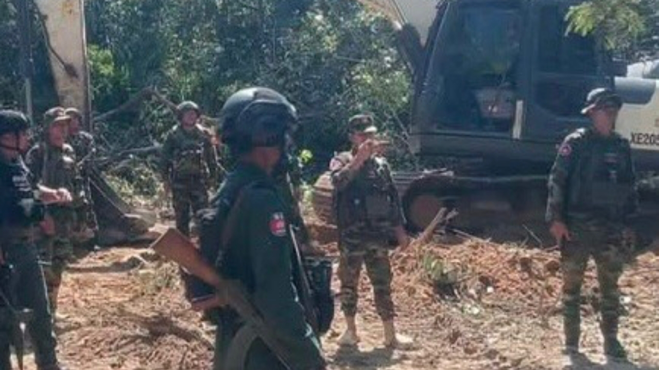 “ทหารกัมพูชา” จับตา “ไทย” สร้างถนนยุทธวิธี ช่องพราน ต้องโชว์แผนที่ยันไม่ได้ล้ำแดน