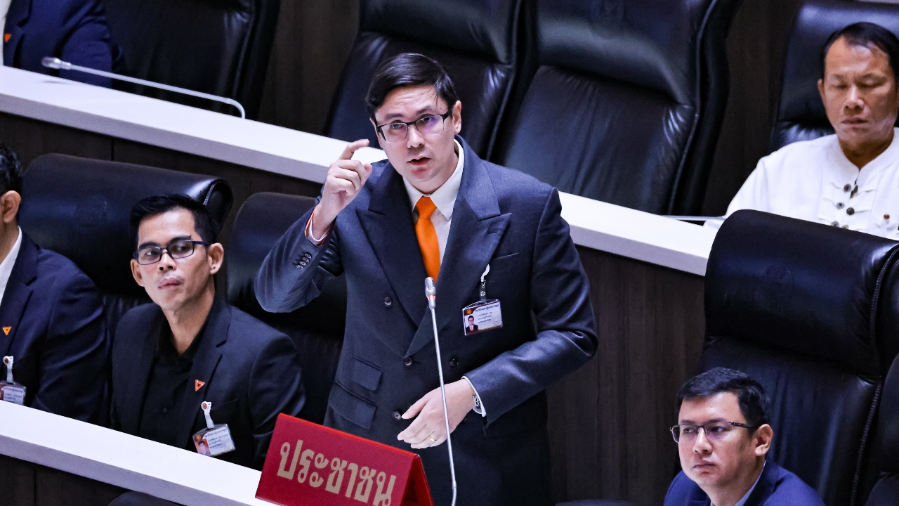 “โรม” อัดนายกฯ ไร้ความรับผิดชอบ เลี่ยงตอบปมบัญชีทรัพย์สิน สส.ไอเดียร์