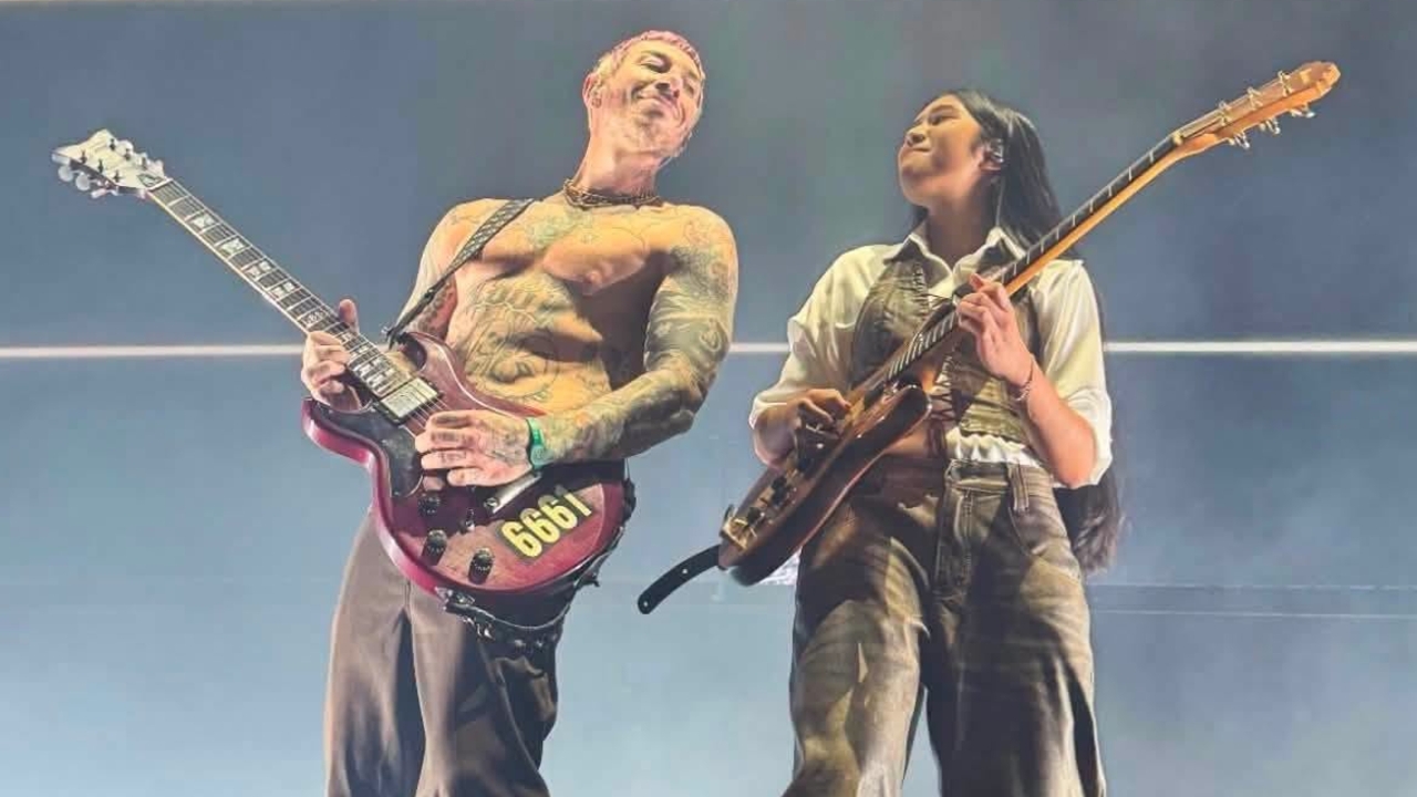 “เนเน่ รอยัล” นายโคตรเท่! โชว์เปิดคอนเสิร์ต Avenged Sevenfold วงเมทัลระดับโลกที่สิงคโปร์
