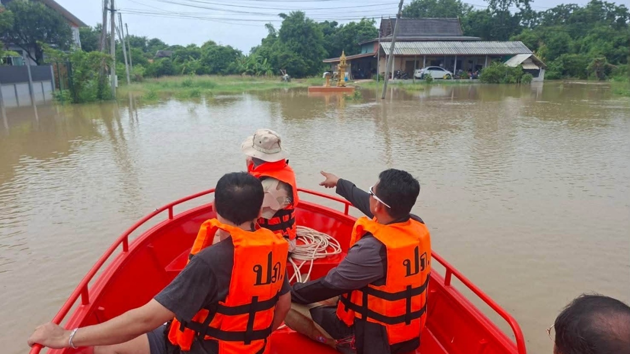 อัปเดตสถานการณ์ "น้ำท่วม" 20 จังหวัด-กทม. เร่งระบายน้ำ-ช่วยเหลือผู้ประสบภัย