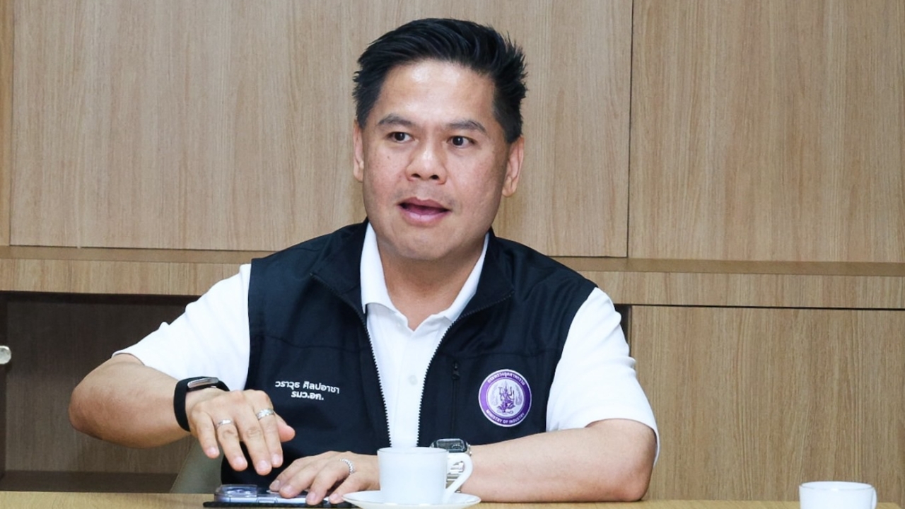 “วราวุธ” สั่งเร่งติดตั้งเครื่องสูบน้ำ ผลักดันน้ำท่าจีน กำชับแจ้งเตือนประชาชนรวดเร็ว