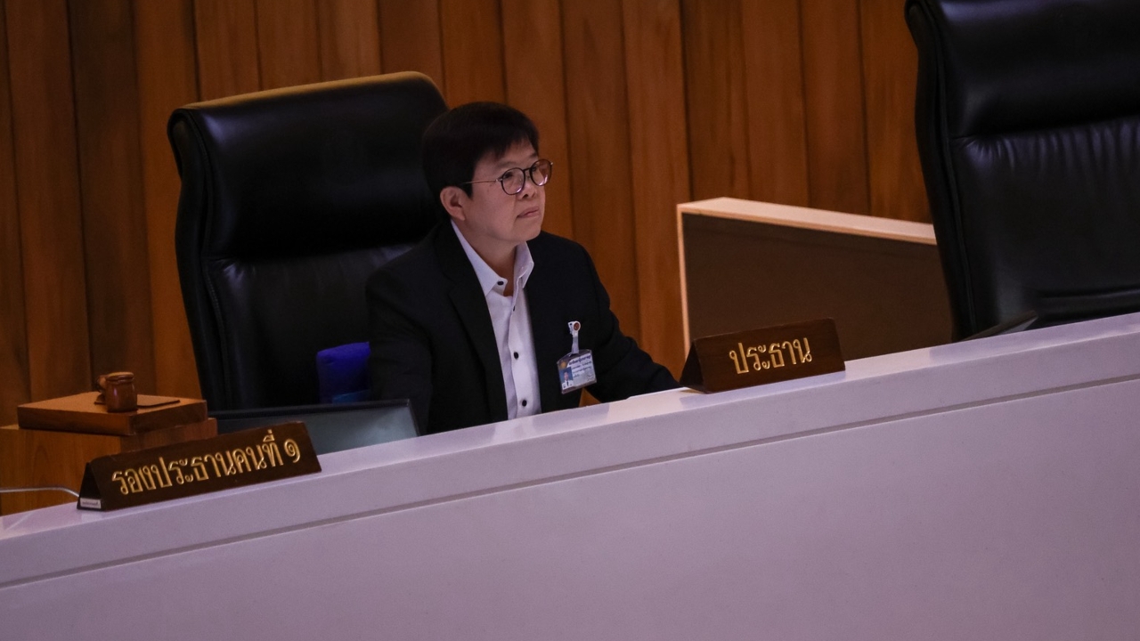 ไม่ถึงเช้า สั่งปิดประชุมวันที่ 3 หลังถกงบประมาณ 70 วาระ 2 จบที่มาตรา 26