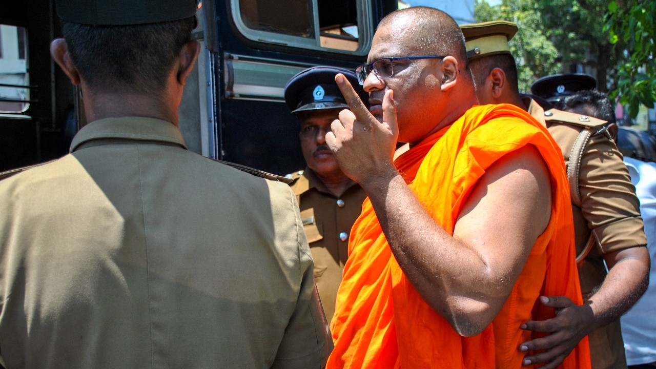 ศาลฎีกาศรีลังกาเพิกถอนอภัยโทษ "พระสงฆ์ชาตินิยม" สั่งกลับเข้าเรือนจำ