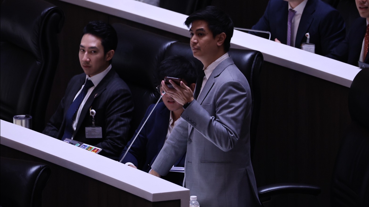 “พริษฐ์” จี้ตัดงบสอบสวน กกต.ออกทั้งหมด หลัง “อนุฯ 36” ยกคำร้องผู้ถูกกล่าวหาฮั้ว สว. เกลี้ยง