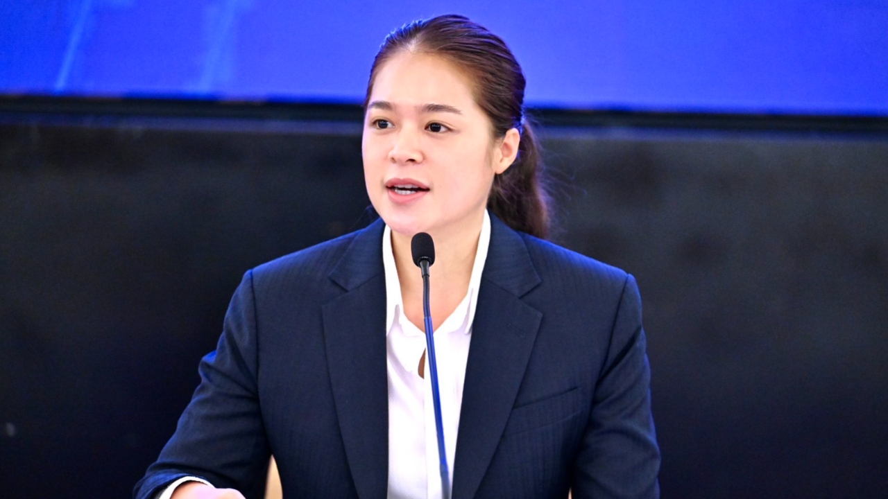 รัฐบาลเดินหน้าจัดระเบียบ รถรับจ้างผ่านแอป เร่งทำใบขับขี่รถสาธารณะ ภายใน 30 ก.ย. นี้