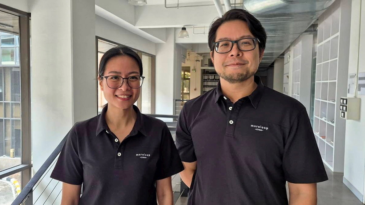 คืนชีพ "ผ้าเหงา" ในโกดังเพราะอยากสร้างความเปลี่ยนแปลง "อมรพล-ธมลวรรณ" แห่ง "moreloop"