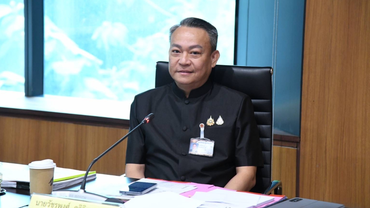 “วัชรพงศ์” อัด ปชน.ดิ้นพล่าน กลัวรัฐบาลโชว์ผลงานผ่านรายการใหม่ เตือนวิบากกรรมคนในพรรคจ่อโดนเชือด