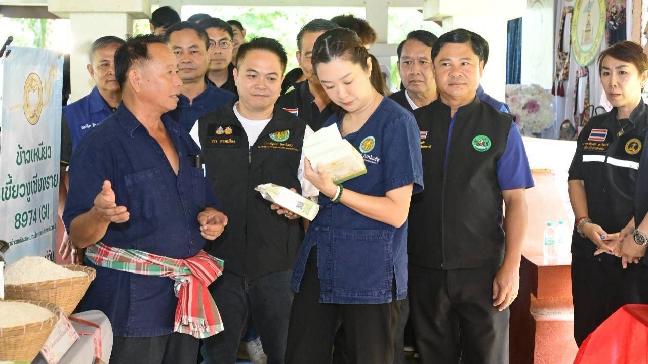 "ปิยะรัฐชย์" ลุยเชียงรายเร่งผลักดันระบบน้ำ หนุนใช้เครื่องจักรนาแปลงใหญ่ยกระดับเกษตรกร