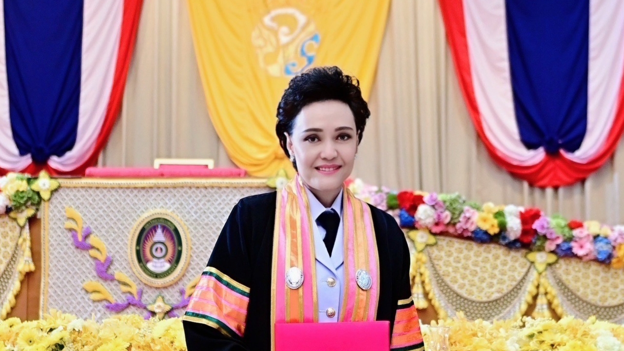“ศุภจี” รับพระราชทานปริญญาบริหารธุรกิจดุษฎีบัณฑิตกิตติมศักดิ์