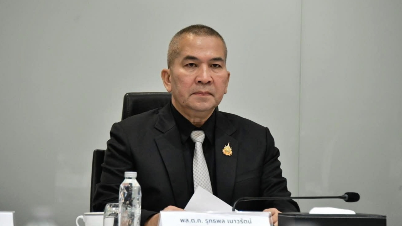 ตั้งสอบ “ผอ.ยักษ์” ปมให้สัมภาษณ์ “คดีแตงโม” ยันทำตามระเบียบ หลังมีเรื่องร้องเรียนซ้ำ