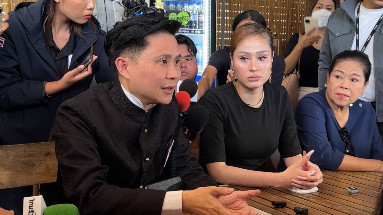 “ปานเทพ-ขวัญ” ยื่นหลักฐานใหม่คดีแตงโม พบภาพในสำนวนเป็นเรือคนละลำ จ่อเอาผิด "กระติก"