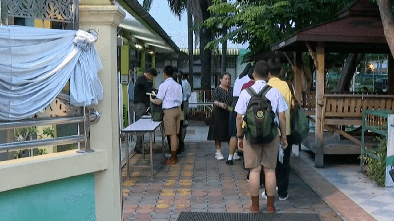 "โรงเรียนเทพศิรินทร์ นนทบุรี" กลับมาเปิดการเรียนการสอนแบบ On-site เป็นวันแรก