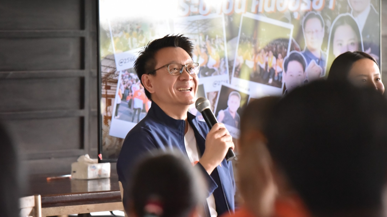 “วีระยุทธ” ถกตั้งสาขาพรรคที่อยุธยา ชวนตั้งข้อสังเกตปัญหามลพิษ-ทุจริตมาจากจังหวัดสีน้ำเงิน