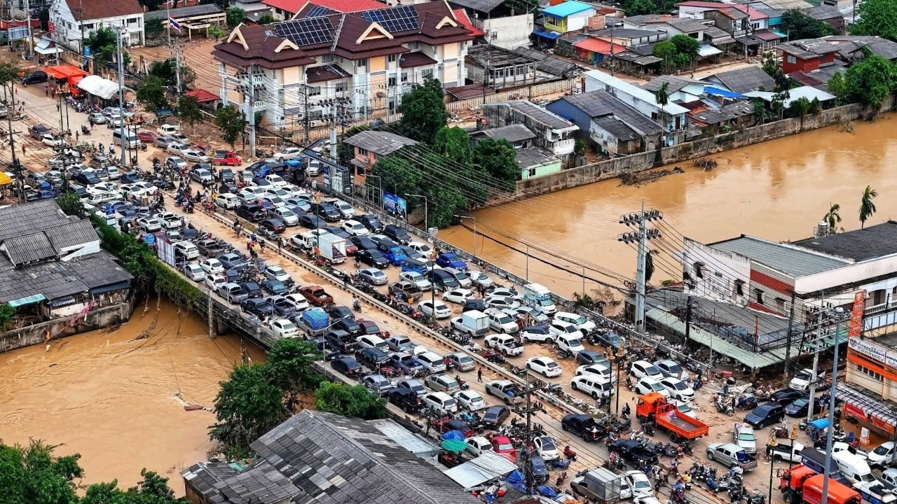 เคาะงบกลาง 558 ล้าน เยียวยาน้ำท่วม 41 จังหวัด นายกฯ สั่งเร่งเบิกจ่าย