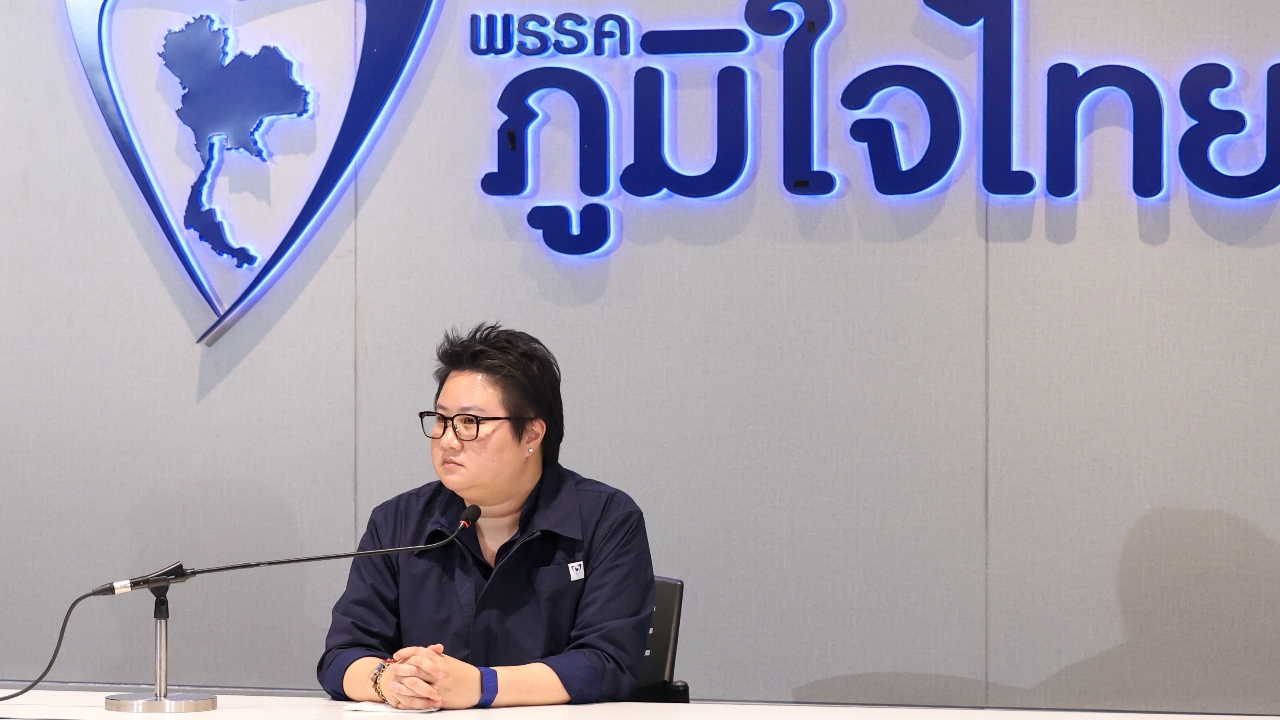 “แนน” ซัด “ลิซ่า” ต้องให้เกียรติข้าราชการ หลังโยงผู้ว่าฯ บุรีรัมย์ นั่ง อธิบดีสถ.