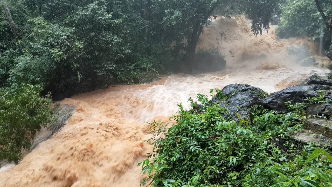 Cell Broadcast แจ้งเตือนฝนตกหนักที่ตราด สั่งปิด “น้ำตกคลองแก้ว” ชั่วคราว