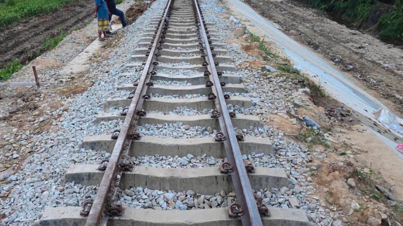 ซ่อมเสร็จแล้ว ทางรถไฟสายใต้ช่วงสถานี "มะรือโบ-ตันหยงมัส" พร้อมเปิดเดินรถตามปกติ