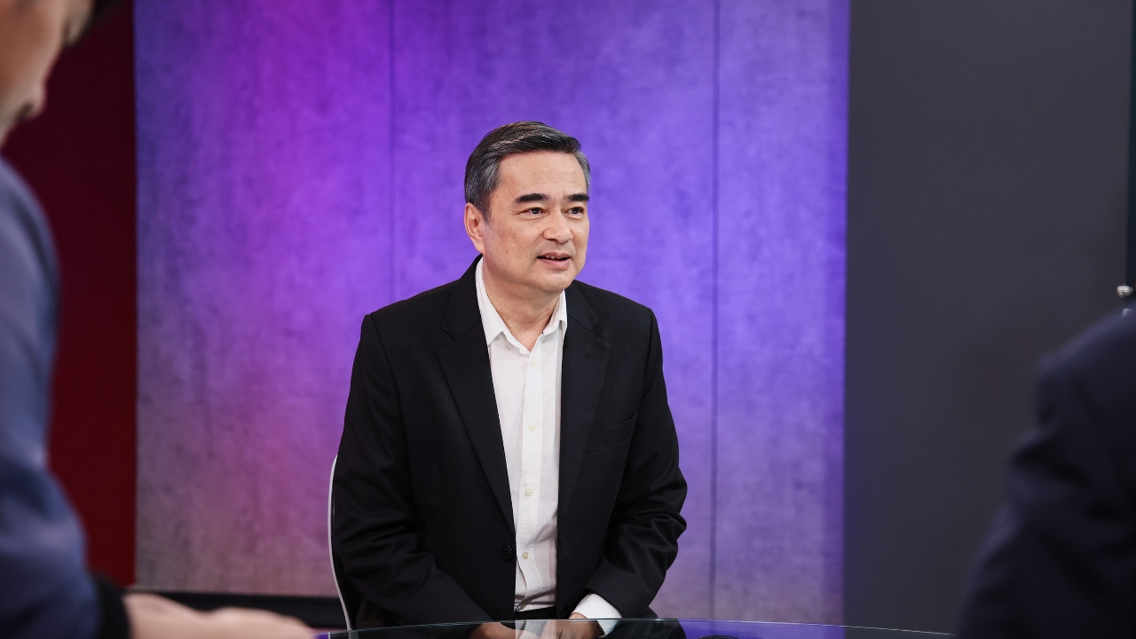 “อภิสิทธิ์” เตือน กกต. คดี “ฮั้ว สว.” สะท้อนวิกฤตศรัทธาระบบตรวจสอบไทย