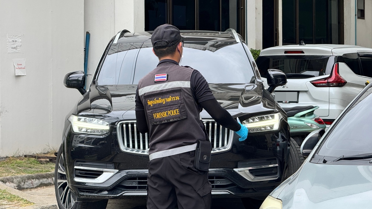 พบปืน 2 กระบอกในรถ "นายก อบจ.นนทบุรี" ผบช.ภ.1 ยันตรวจสอบแล้วไม่มีการใช้ยิงสวน