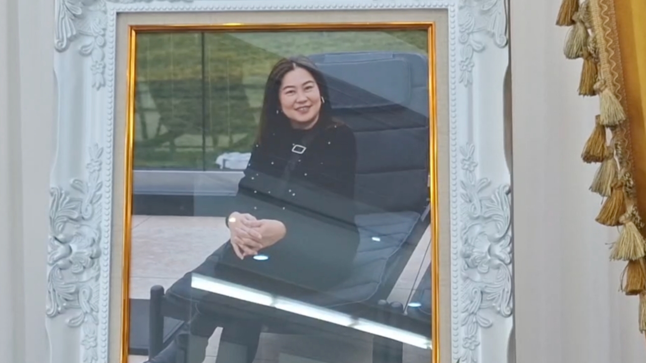โศกเศร้า สามี เลขาหน้าห้อง เหยื่อกราดยิง กอดร่าง-จับมือภรรยาไม่ห่าง ยังทำใจไม่ได้