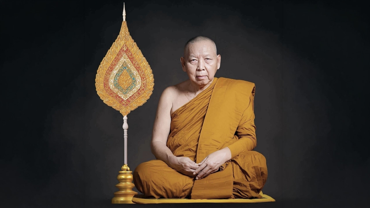 ลูกศิษย์อาลัย ทยอยเข้าสรงน้ำศพ "พระพรหม วชิรดิลก" เจ้าอาวาสวัดป่าแสงอรุณ