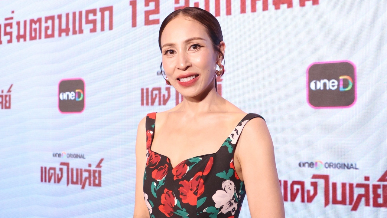"กิ๊ก สุวัจนี" เปิดสูตรหุ่นเป๊ะ เผยเคล็ดลับความสวยในวัยเลข 5 ยันไม่เคยพึ่งศัลยกรรม