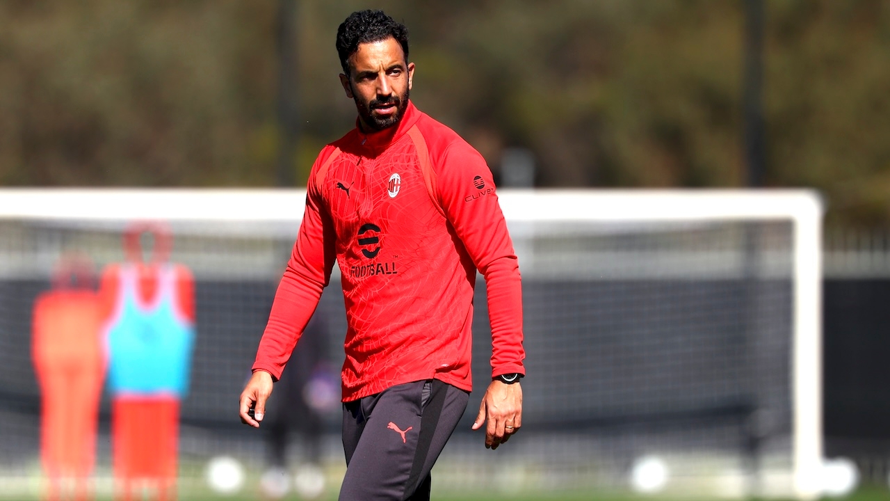Amorim Takes Tough Stance, Tells 3 AC Milan Players to Find New Clubs