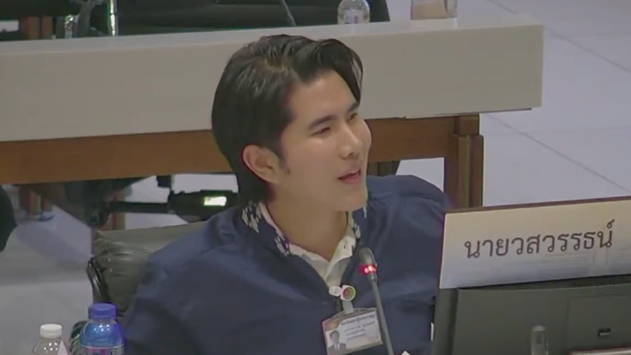 “กังฟู” จี้ สธ. จัดงบพัฒนารพ.เล็ก ลดรอคิวนาน แนะอย่าให้การเมืองแทรกจน ขรก. ถูกย้าย