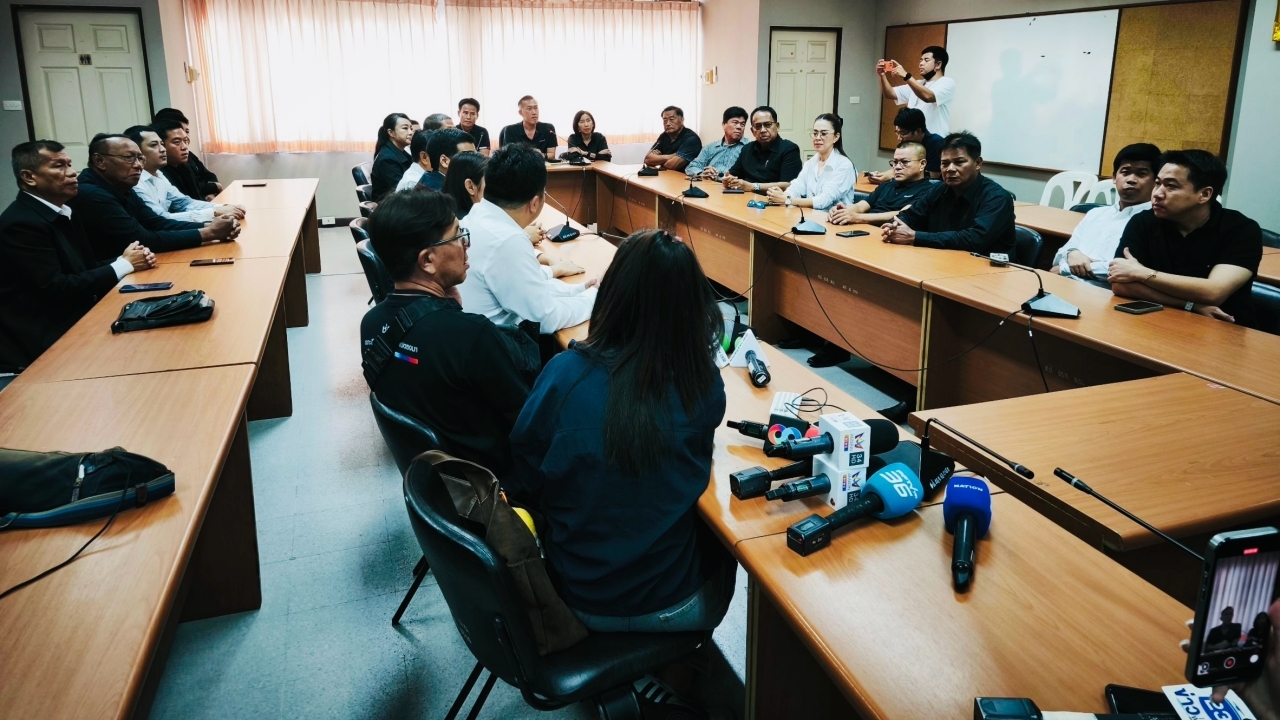 สมาชิก อบจ.นนทบุรี แถลงโต้ปมเงิน 11 ล้าน เปิดทรัพย์สิน 2 ฝ่าย ตั้งคำถามใครกู้ใคร