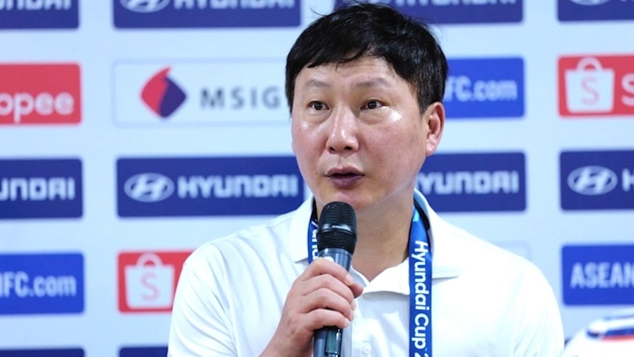 Vietnam National Team Coach Criticizes After Draw with Singapore in 2026 ASEAN Cup