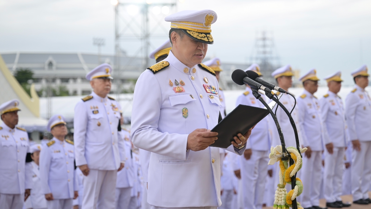 นายกรัฐมนตรี เป็นประธานในพิธีถวายสัตย์ปฏิญาณ เป็นข้าราชการที่ดีและพลังของแผ่นดิน 