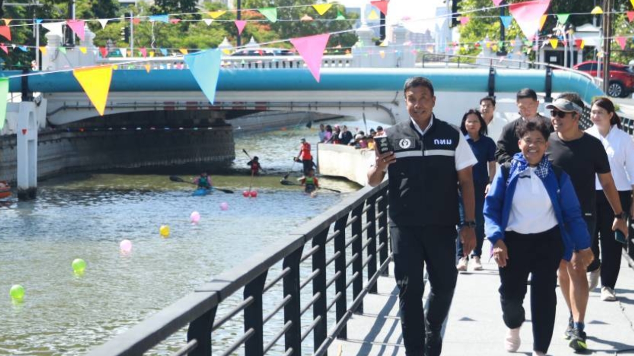 กทม. จัดแข่งขันเรือพายสายน้ำแห่งชีวิต ใต้ร่มพระบารมี เฉลิมพระชนมพรรษา 74 พรรษา