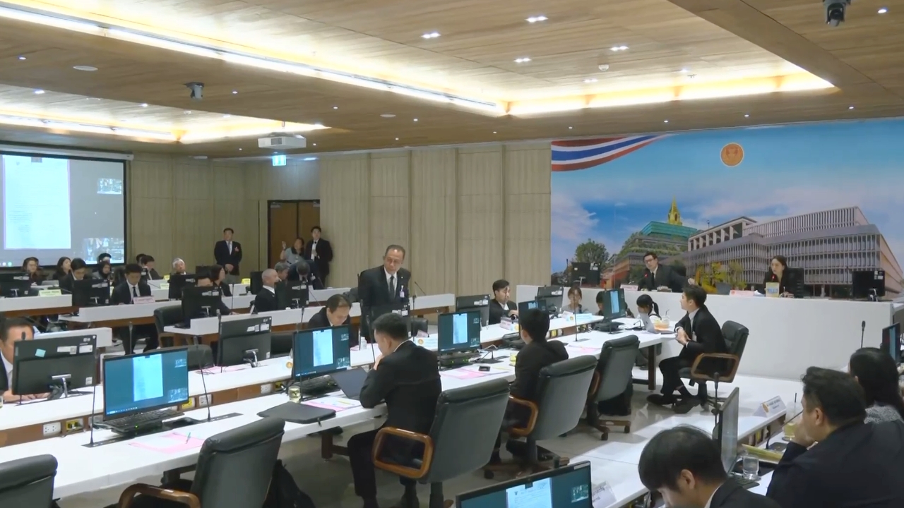 “ศุภชัย” วอล์คเอาต์ฉะประชุมร่วม 2 กมธ. บดขยี้ “TH-AI Passport” เป็นงานเซตอัพ
