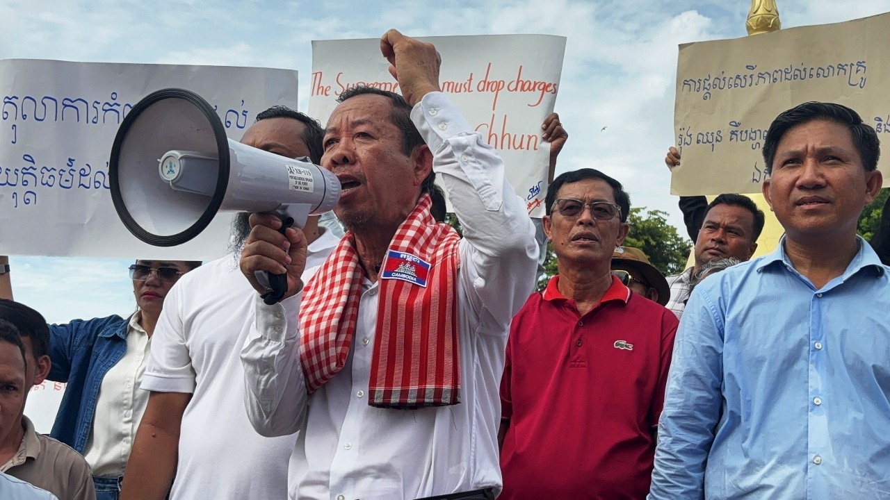 ศาลสูงกัมพูชายืนโทษ "รง ชุน" นักการเมืองฝ่ายค้าน ระงับโทษจำคุกแต่ตัดสิทธิทางการเมือง 5 ปี